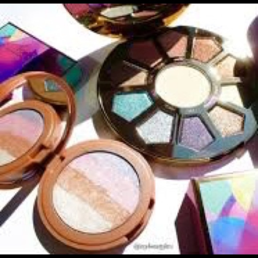 ‼️Tarte palette‼️and highlighter
